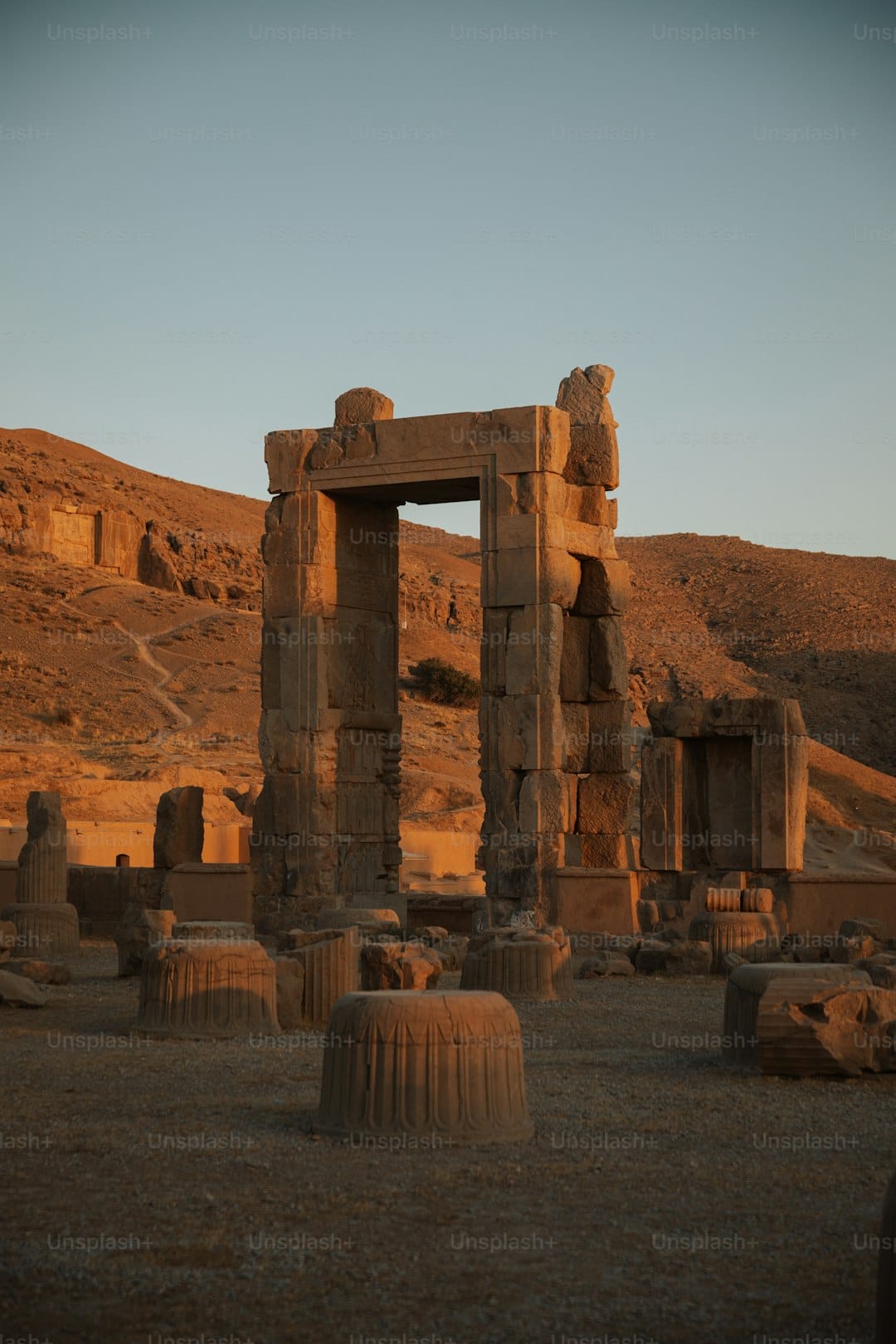 The Bronze Age Collapse: How the Mysterious Sea Peoples Destroyed Civilization